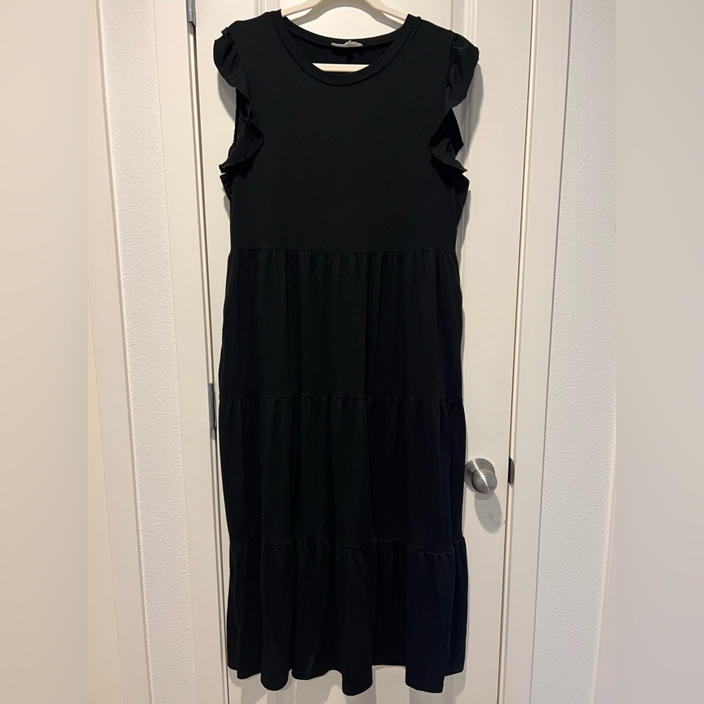 Black Sleeveless Dress